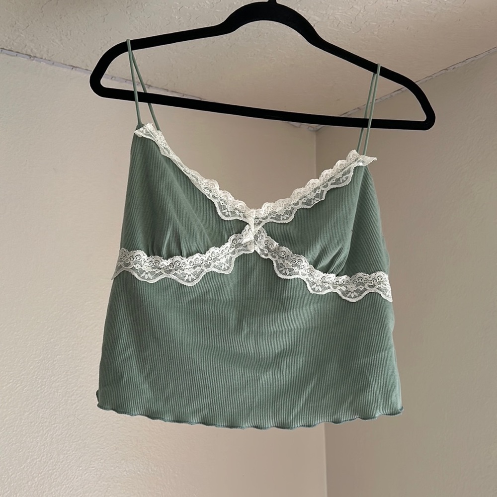 Crop top